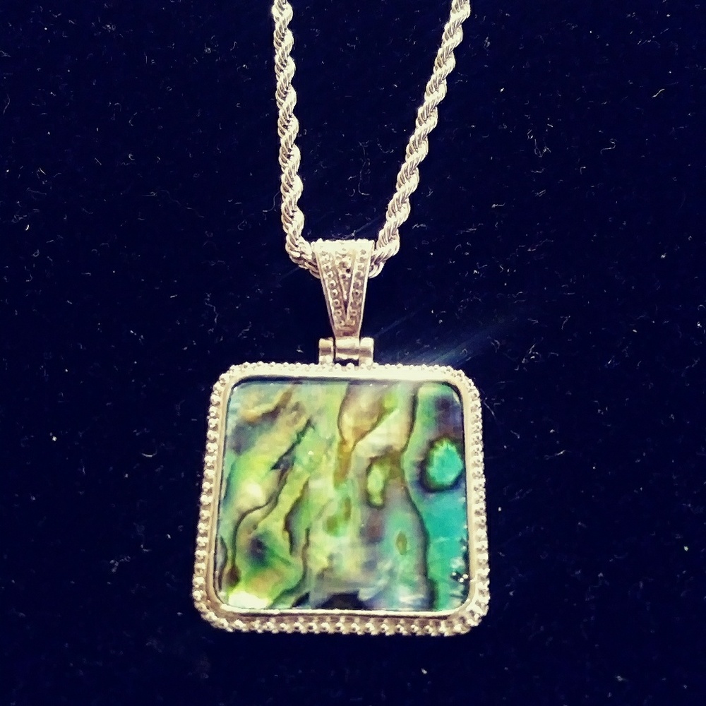 Tourqouise Crushed Pendant